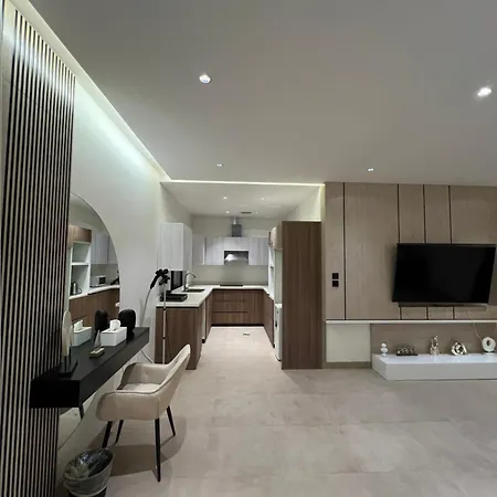 Riyadh Luxury Al Qirawan Exterior photo