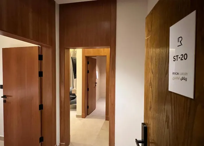 Riyadh Luxury Al Qirawan
